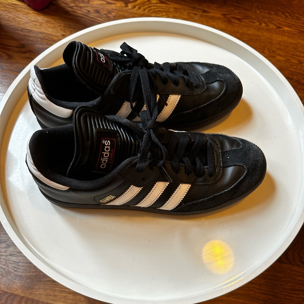Adidas Samba like new